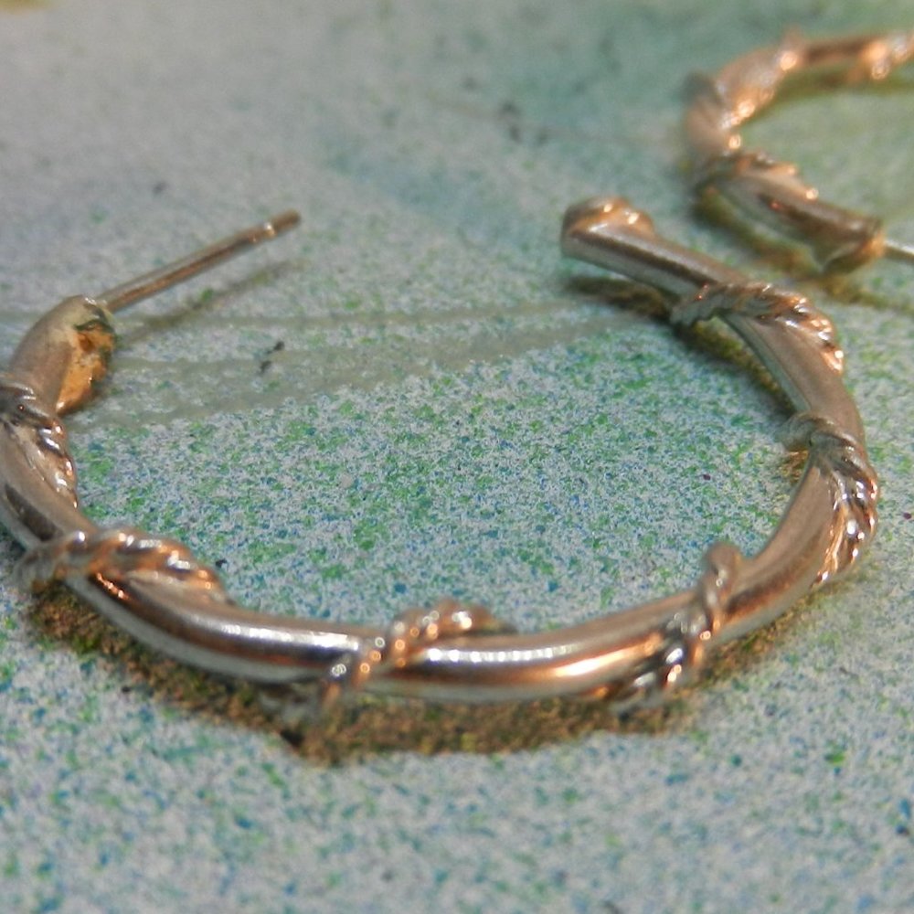VTG silver pierced hoop earrings silver tone elegant dressy classic circlet glam - Picture 7 of 10